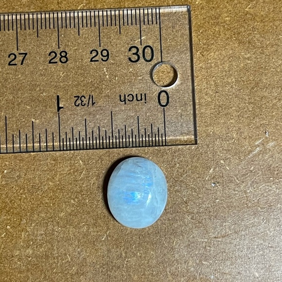 Two Rainbow Moonstone Cabochons - Picture 7 of 13